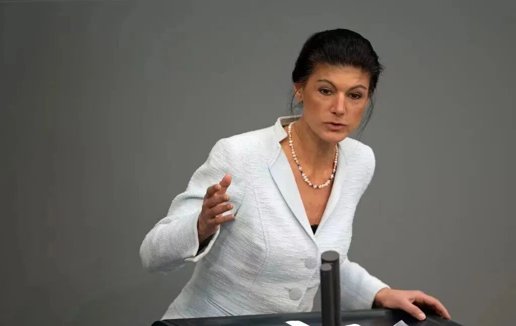 谴责北约、反对制裁俄罗斯,这位女党魁能否阻止德国向右转?_凤凰网