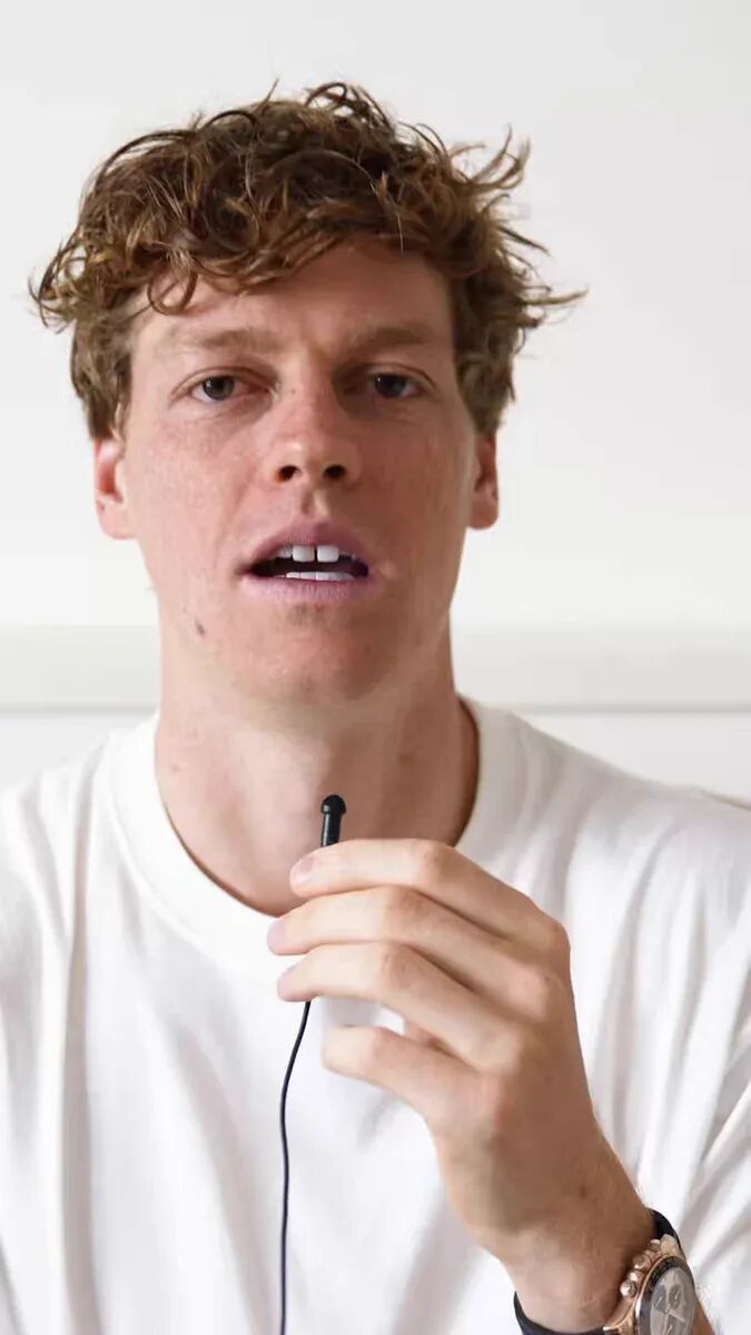 Jannik Sinner won't play in Beijing 💔, 🦊 "My knee is not there where I  would like it to be. I will be doing everything to be on court as soon as I  can. [...] What I'll miss the most is of course the ...